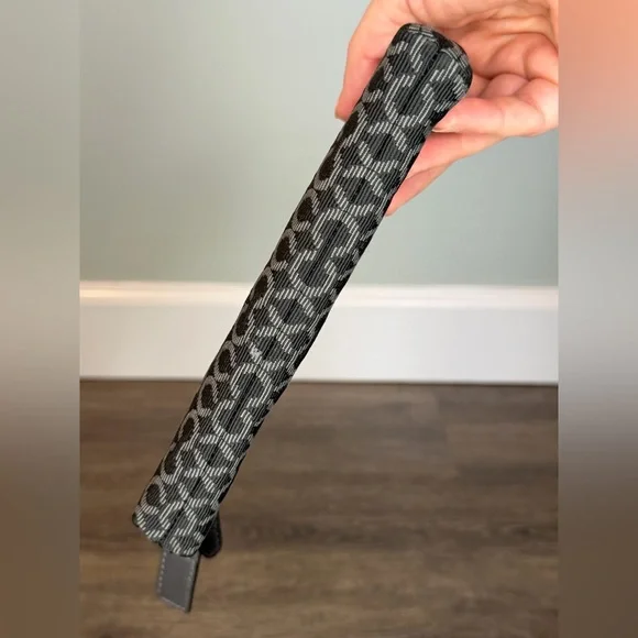 Coach Madison Needlepoint Signature Double Zip Wallet - Picture 5 of 15